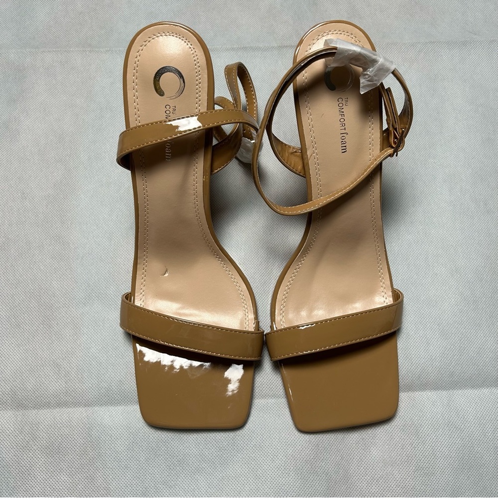 Journee Tru Comfort foam nude square toe patent heeled sandal size 12